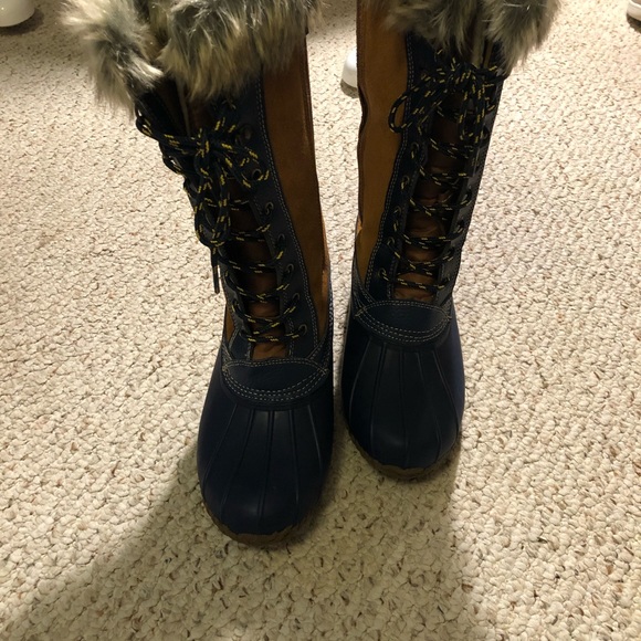 Brand New Tall Bean Boot with Fur - Picture 2 of 5